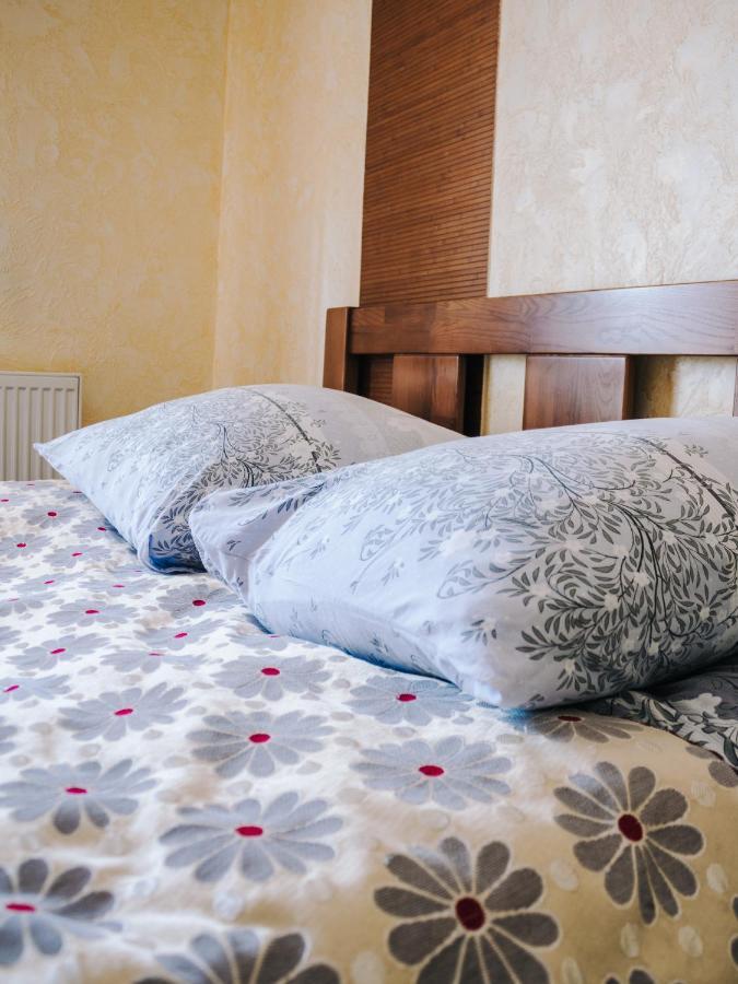 Filvarok Hotel Brody Eksteriør bilde