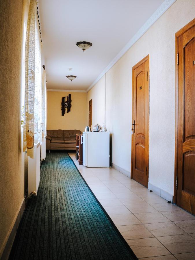 Filvarok Hotel Brody Eksteriør bilde